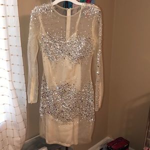 PROM DRESS FOR SALE !